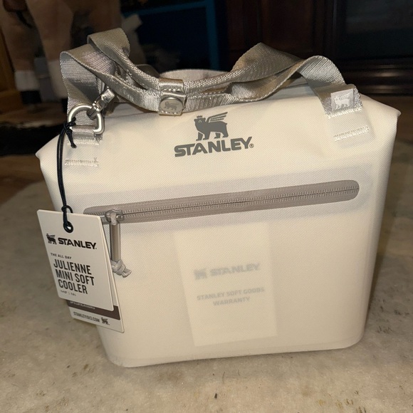 Stanley Julienne Mini Cooler Bag Soft Cooler Cream BRAND NEW w/ Tags - Picture 2 of 11